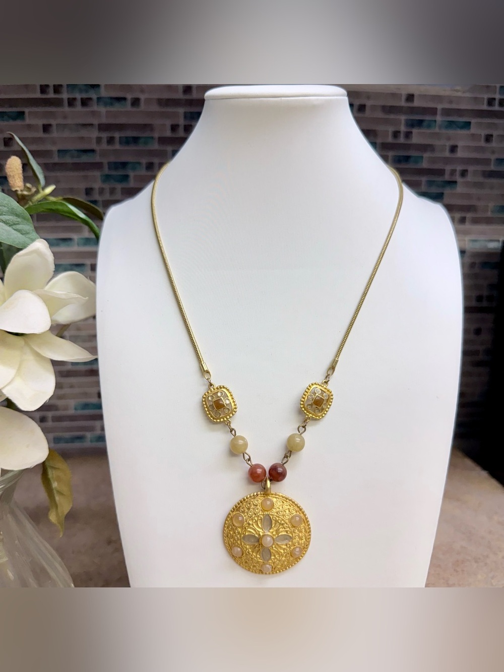 Vintage Kenneth Cole necklace